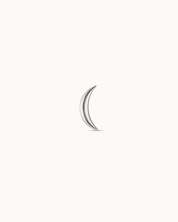 Curve Bar Piercing Stud in Platinum