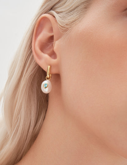 Seamless Rectangular Earrings in Gold