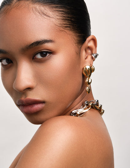 Fluidity Graduated Drop Studs In Gold
