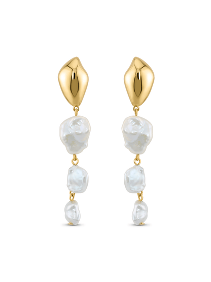 Graduated Pearl Drop Earrings In Gold