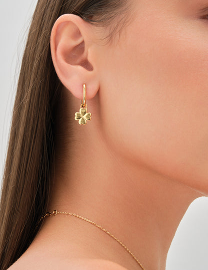 Skinny Oval Hoops in Gold