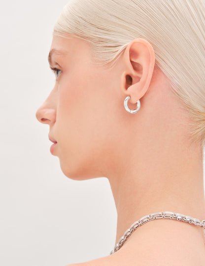 Seamless 15Mm Hoops In Silver