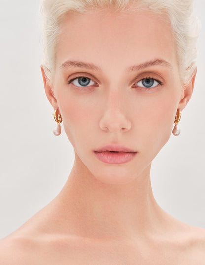 Aurum Pearl Drop Earrings