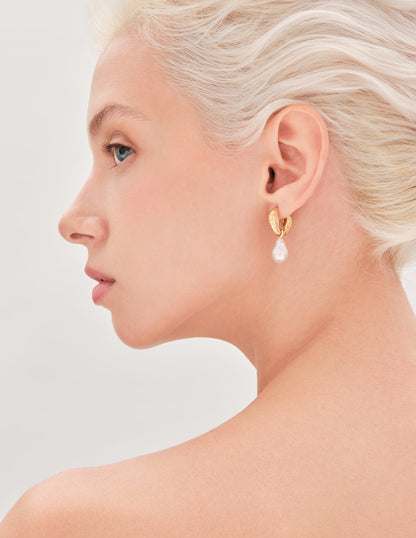 Aurum Pearl Drop Earrings