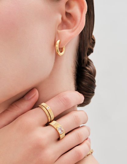 Seamless 15Mm Hoops In Gold