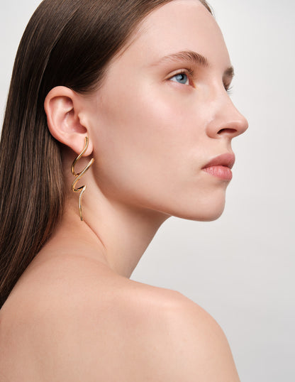 Entwined Squiggle Pavé Drop Studs