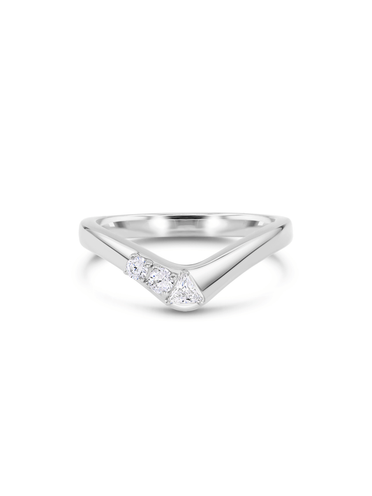 Pavé V-Shaped Cluster Ring in Silver