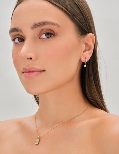 Mother-Of-Pearl H Initial Pendant Necklace In Gold