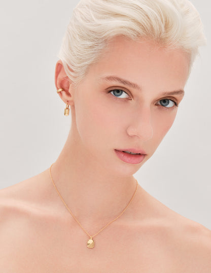 Detailed Tag Pendant Necklace In Gold