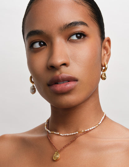 Pearl & Hammered Bead Necklace In Gold