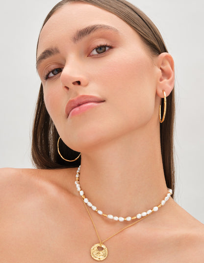 Aurum Pearl Beaded Necklace In Gold