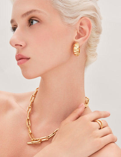 T-Bar Chain Necklace In Gold