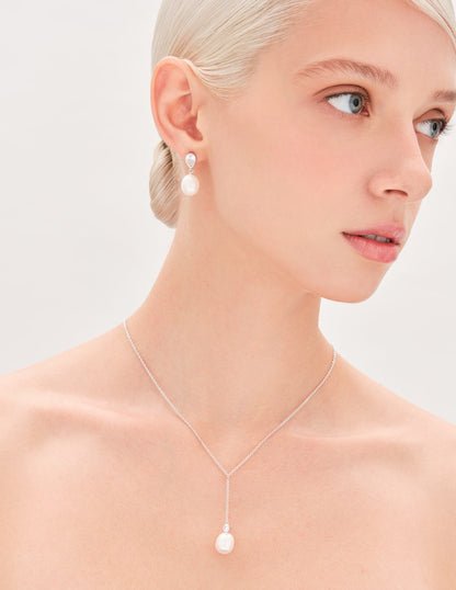 Freshwater Pearl Drop Chain Necklace In Silver