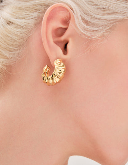 Icons Textured Hoops In Gold