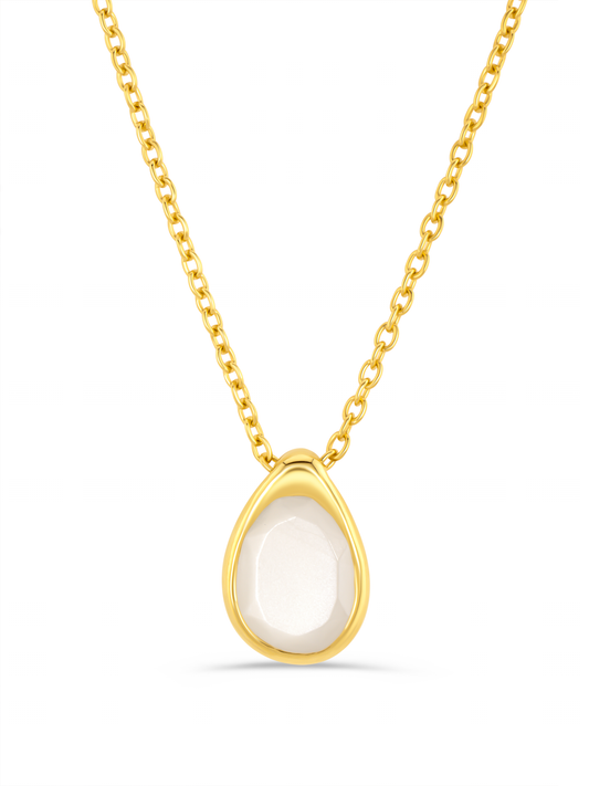 Pebble Moonstone Pendant Necklace in Gold