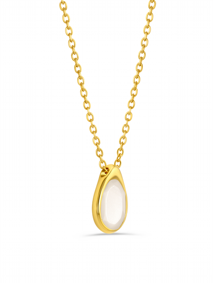 Pebble Moonstone Pendant Necklace in Gold