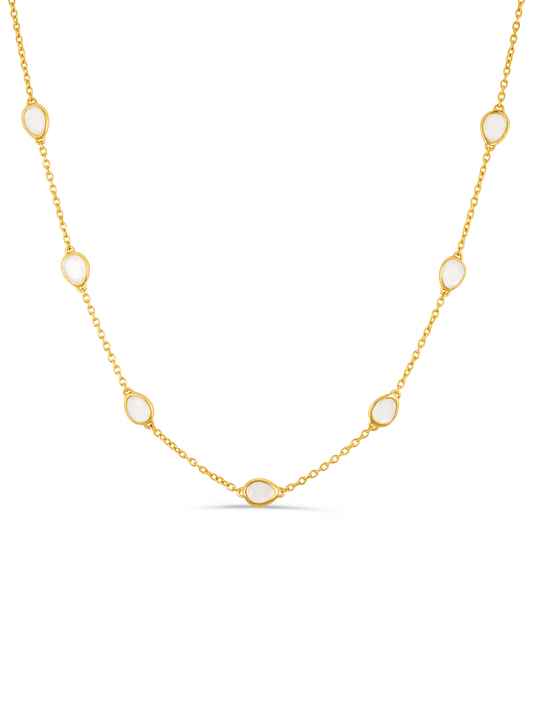 Pebble Moonstone Chain Necklace in Gold