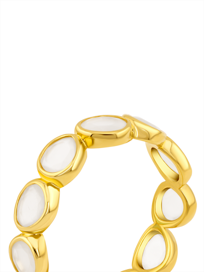 Pebble Moonstone Ring in Gold