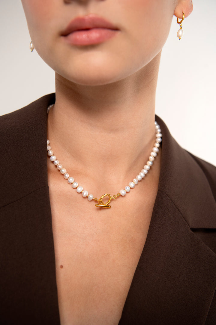 Chunky Pearl Necklace