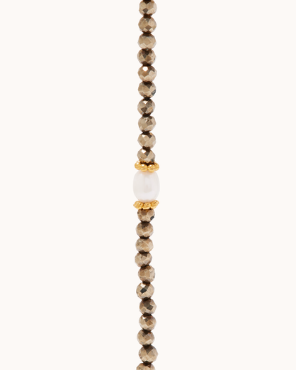 Semi-Precious Pearl Necklace in Black
