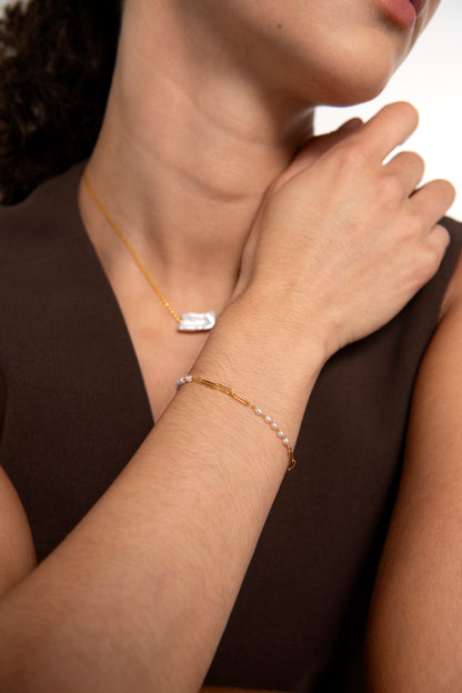 Oval Chain & Pearl Bracelet
