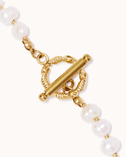 T-Bar Pearl Bracelet in Gold
