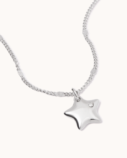 Star Pendant Curb Chain Necklace