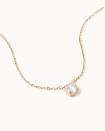 Solitaire Pendant Necklace in Gold