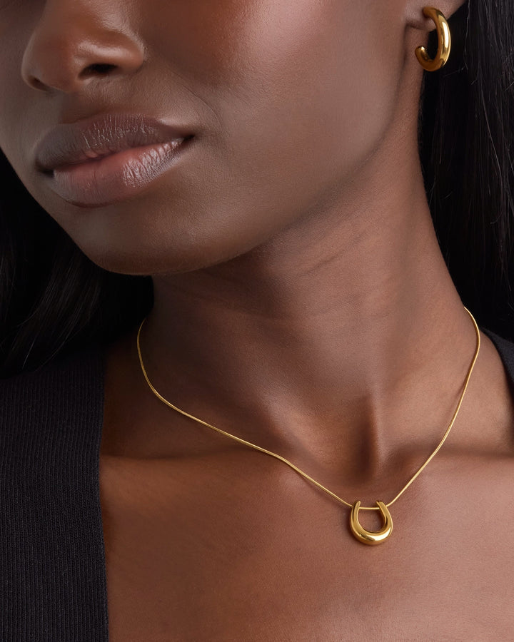 Waterproof U Pendant Necklace in Gold