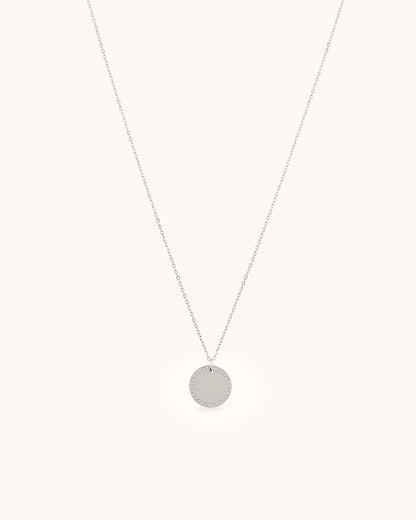 Circle Detailed Pendant Chain Necklace
