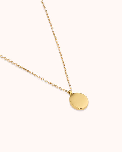 Oval Pendant Chain Necklace