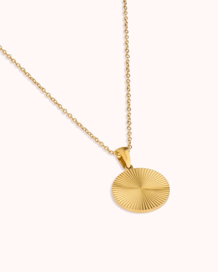 Long Ridged Pendant Chain Necklace