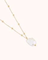 Freshwater Pearl Pendant Necklace in Gold