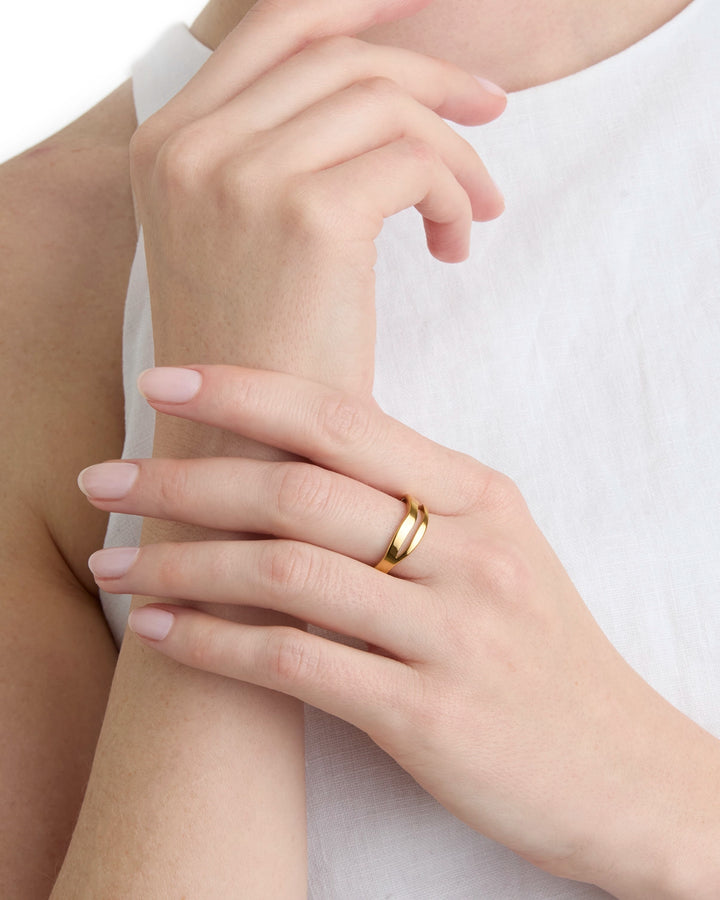 Waterproof Wavy Double Stack Ring in Gold