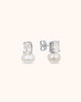 Pearl Stud Earrings in Gold
