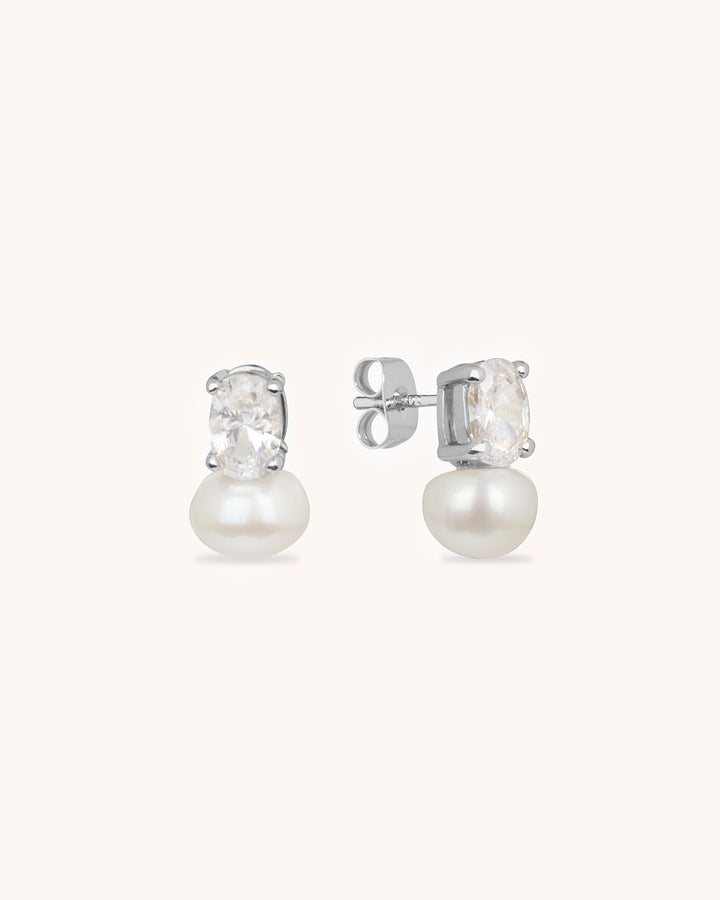 Pearl Stud Earrings in Gold