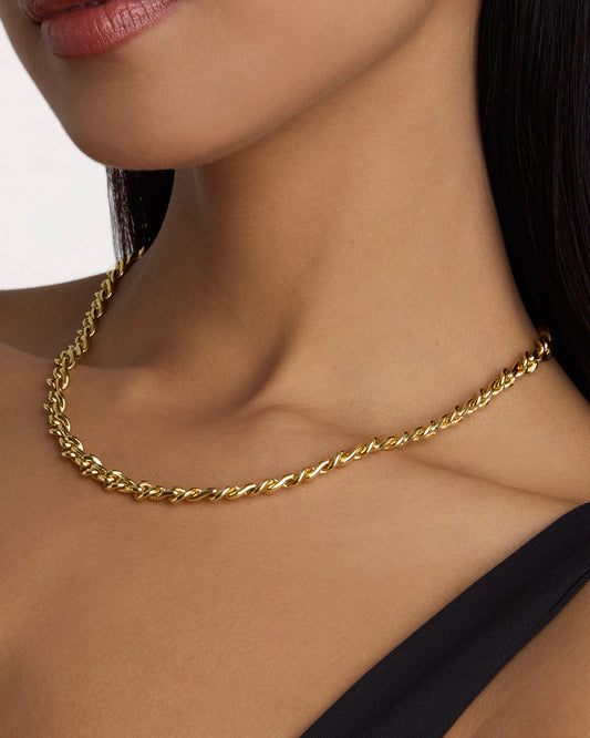 Chain Necklace in Gold