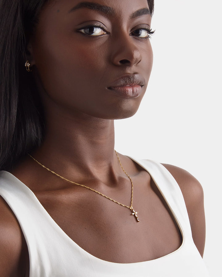 Cubic Zirconia Cross Pendant Twisted Chain Necklace in Gold