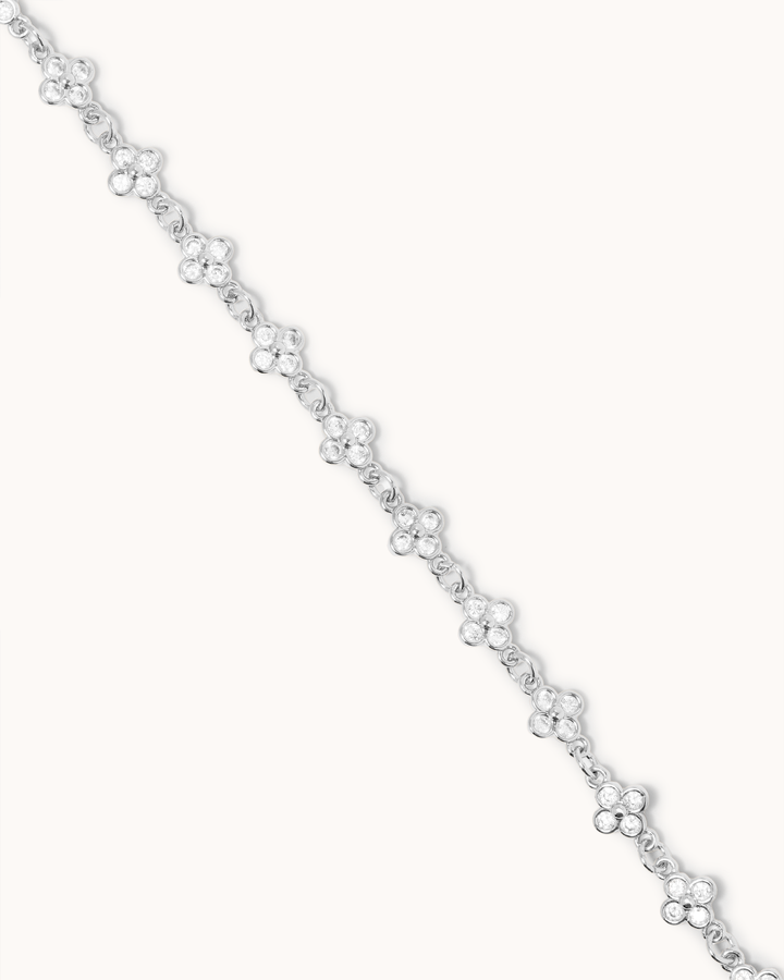 Flower Chain Bracelet in Silver