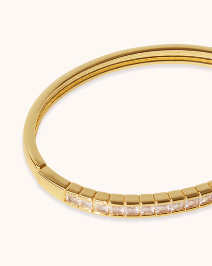 Tennis Bangle in Gold
