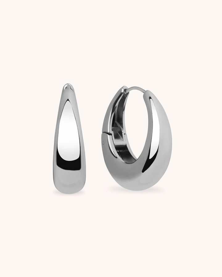 Large Oval Seamless Huggies in Silver