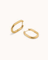 Oval Seamless Huggie Hoop Earrings in Gold