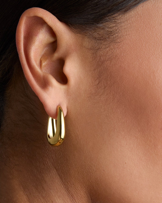 Long Oval Seamless Huggies in Gold