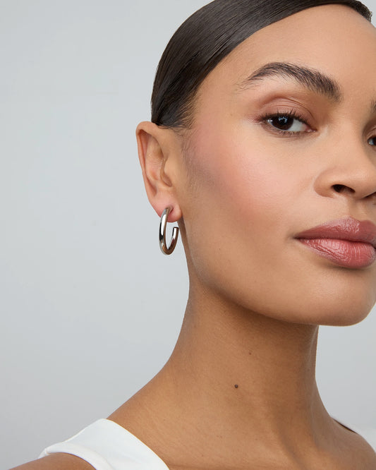 Medium Round Hoop Earrings in Silver
