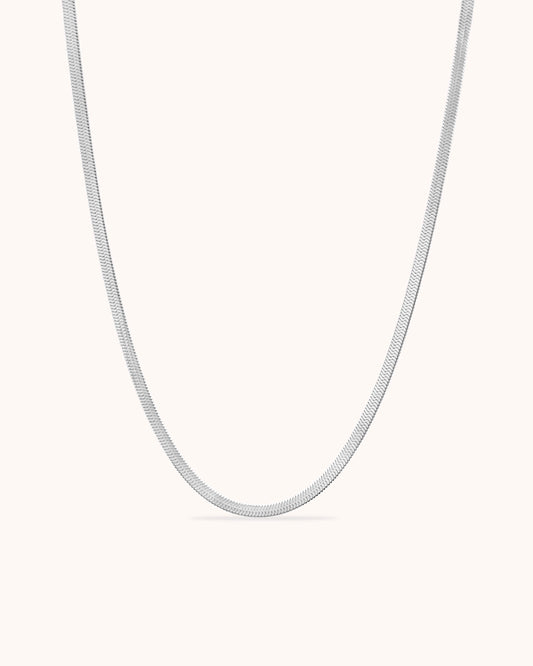Slinky Thick Chain Necklace in Silver