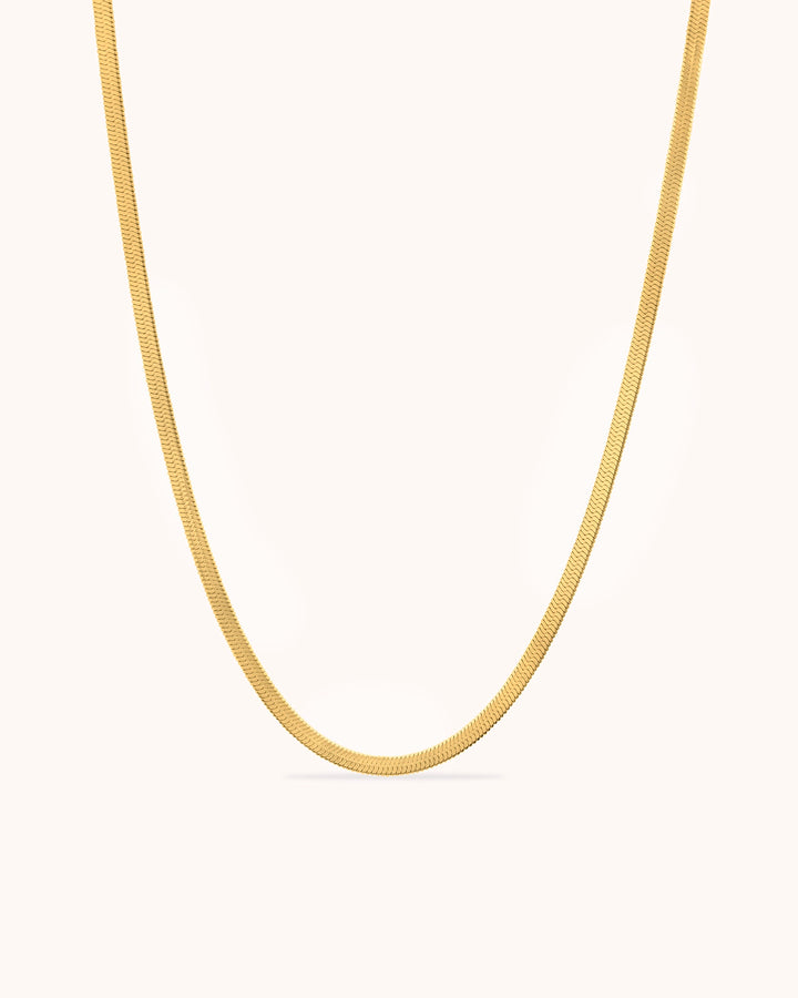 Slinky Thick Chain Necklace in Gold