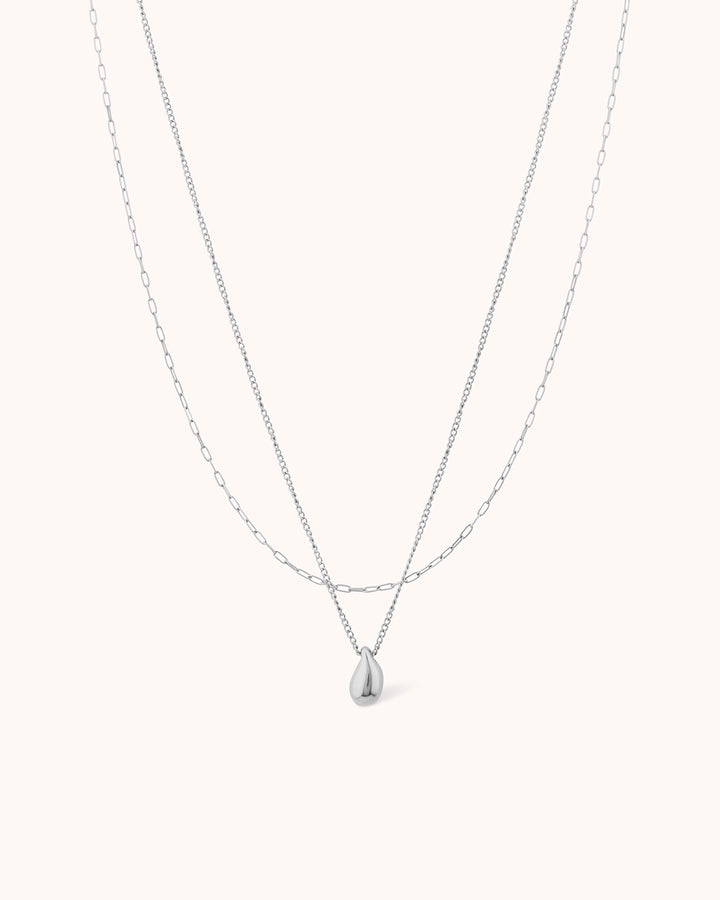 Double Layered Pendant Necklace in Silver