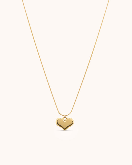 Waterproof Thin Chain Heart Pendant Necklace in Gold
