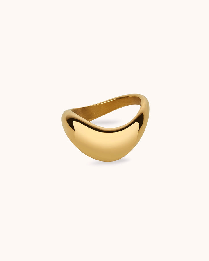 Waterproof Wavy Chunky Ring in Gold