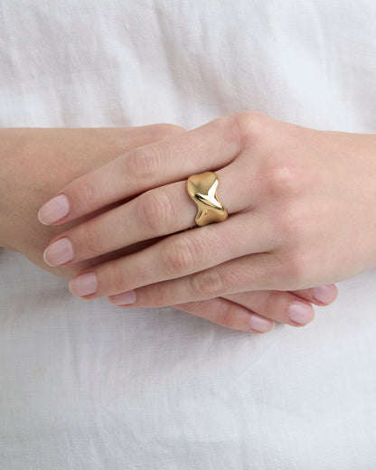 Waterproof Chunky Twist Ring in Gold